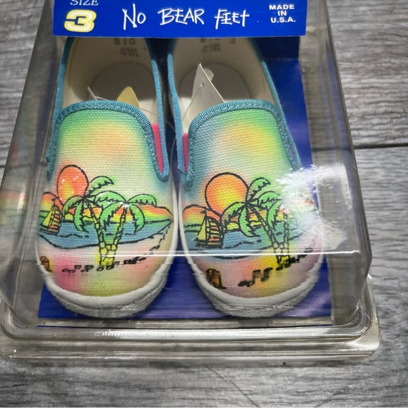 Vintage hand painted shoes size 3 (6-9 months) - Picture 2 of 8